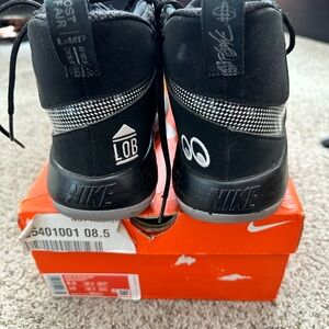 Nike Men’s Black and White Sneakers